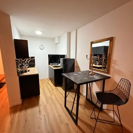 Modernescity Innenstadt, Balkon